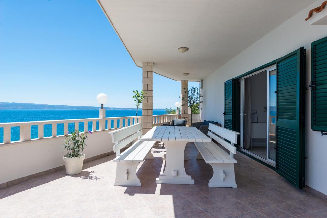 Beachfront Apartmán *